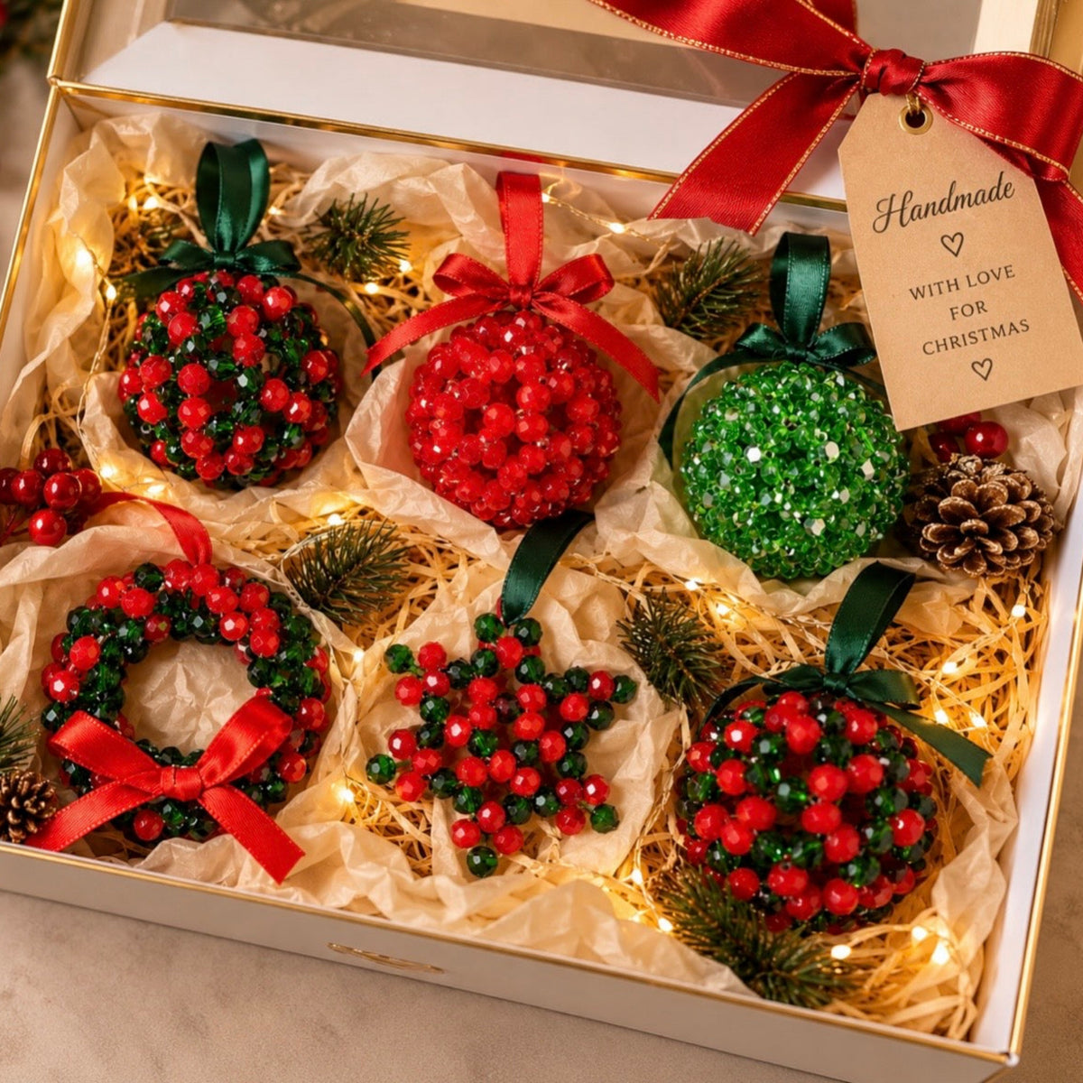 Christmas Ornament Gift Set – 6 Pieces in Red & Green